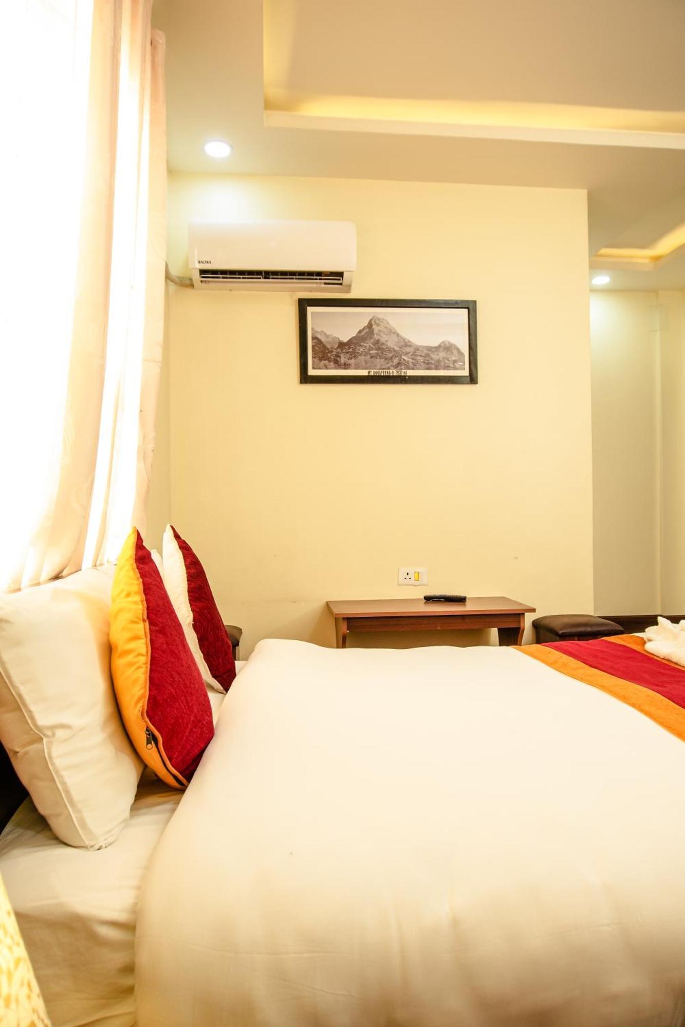 Hotel Edingo Inn Itahari Luaran gambar